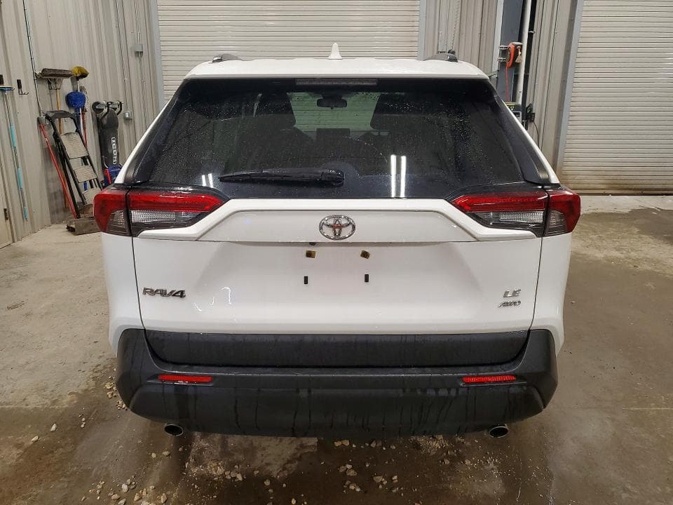 2019 TOYOTA RAV4 LE 6