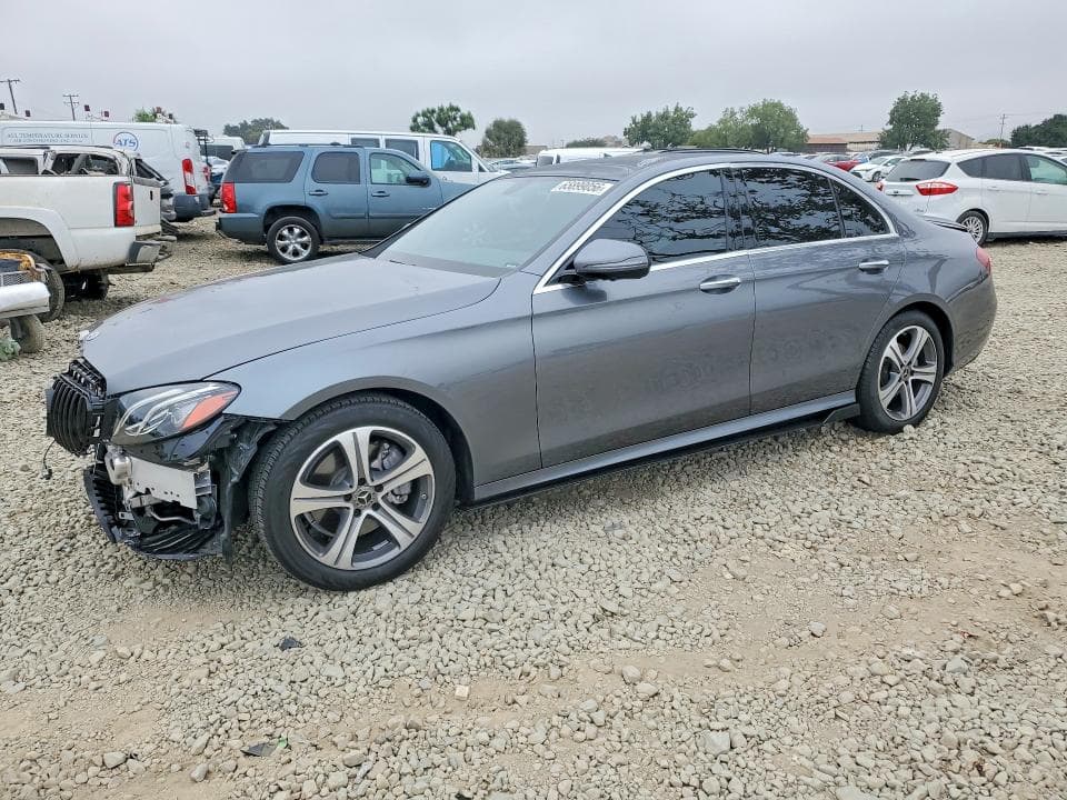 2019 MERCEDES-BENZ E 300 - 1