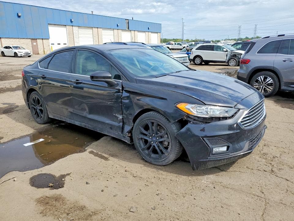 2020 FORD FUSION SE 4