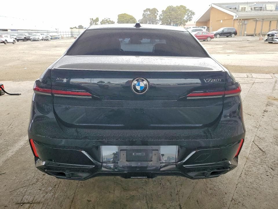 2024 BMW 760 XI 6