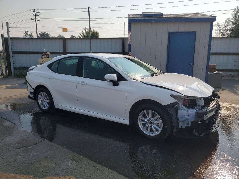 2025 TOYOTA CAMRY LE 4