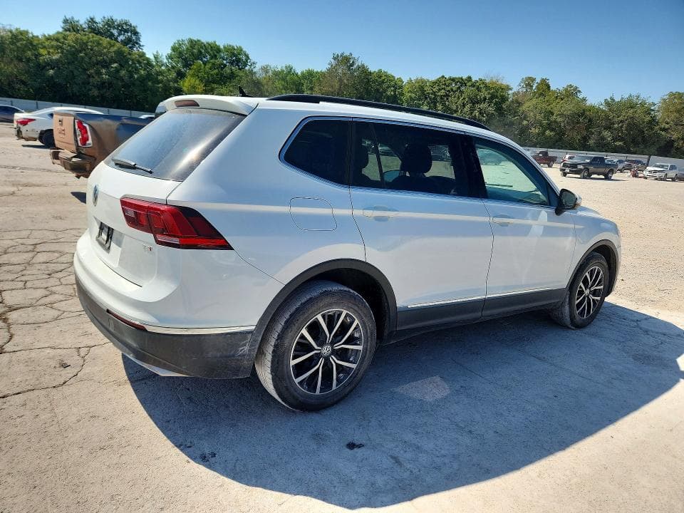 2018 VOLKSWAGEN TIGUAN SE 3