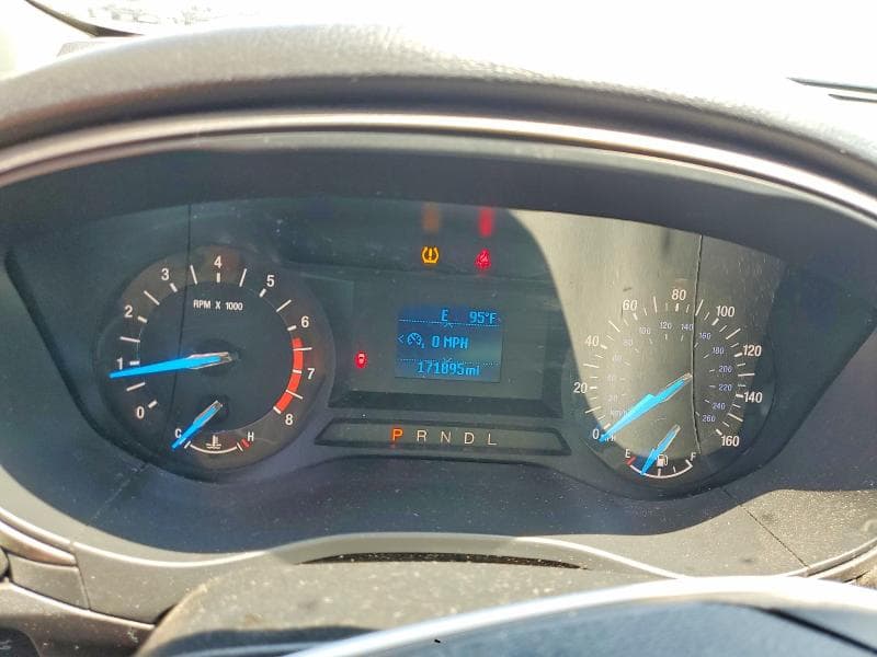 2018 FORD FUSION S 9