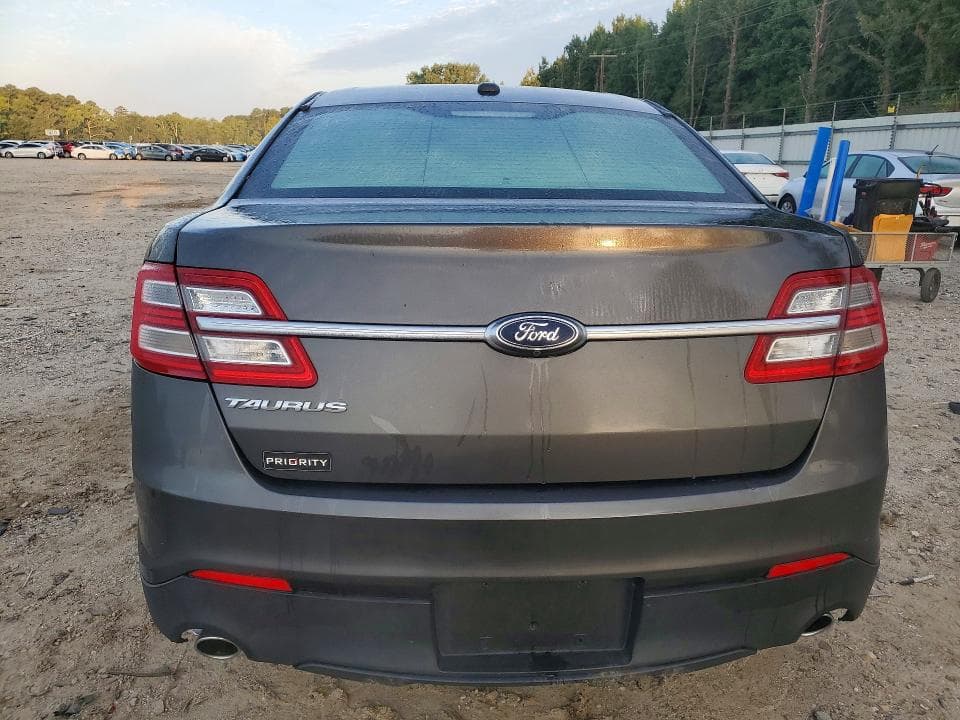 2018 FORD TAURUS SE 6