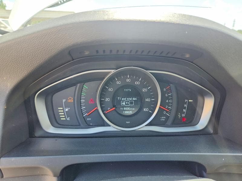 2017 VOLVO S60 9