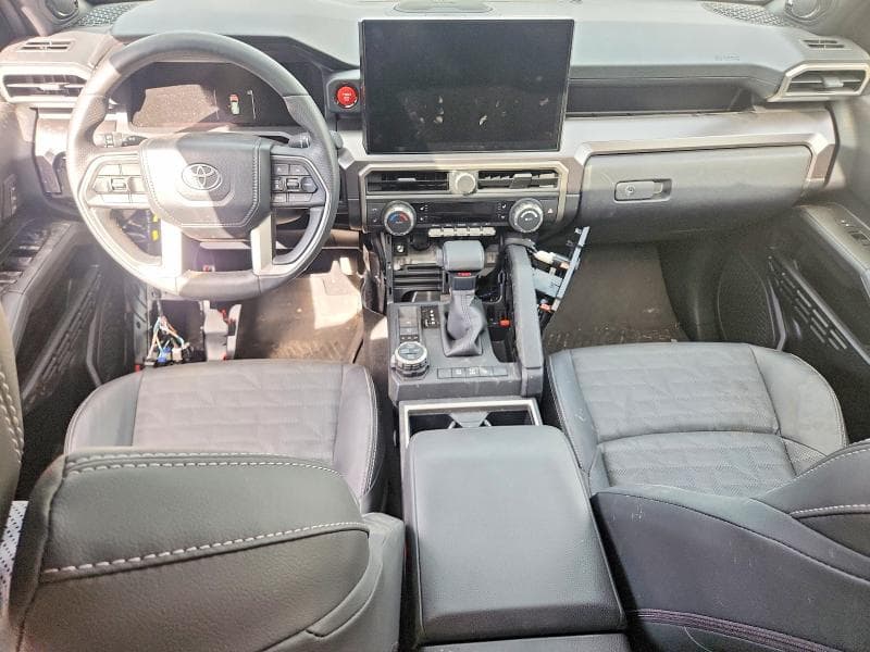 2025 TOYOTA 4RUNNER SR5 8