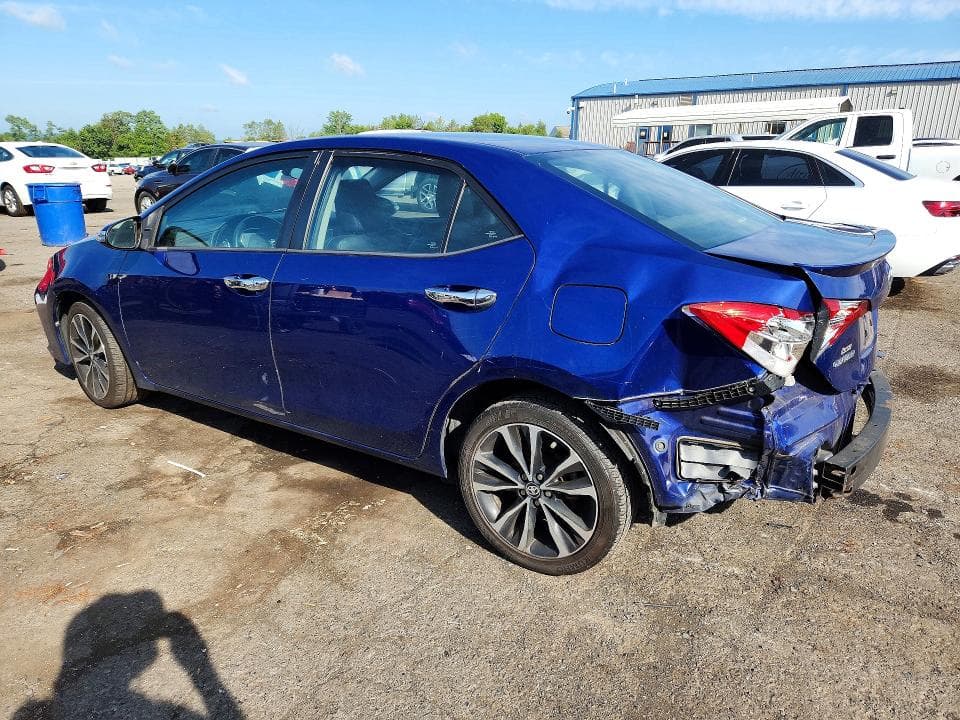 2018 TOYOTA COROLLA SE 2