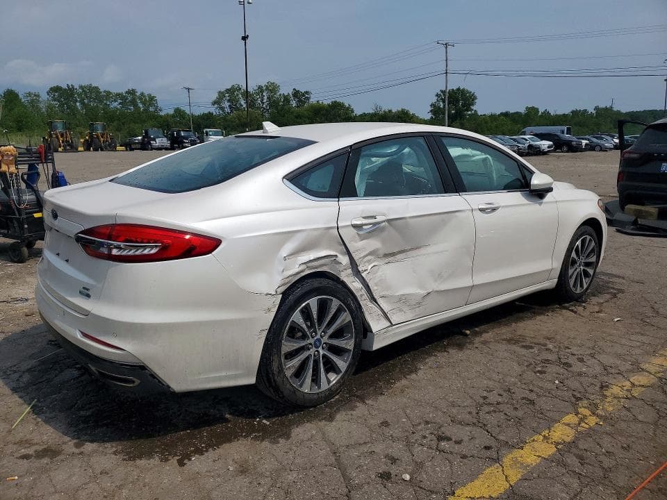 2019 FORD FUSION SE 3