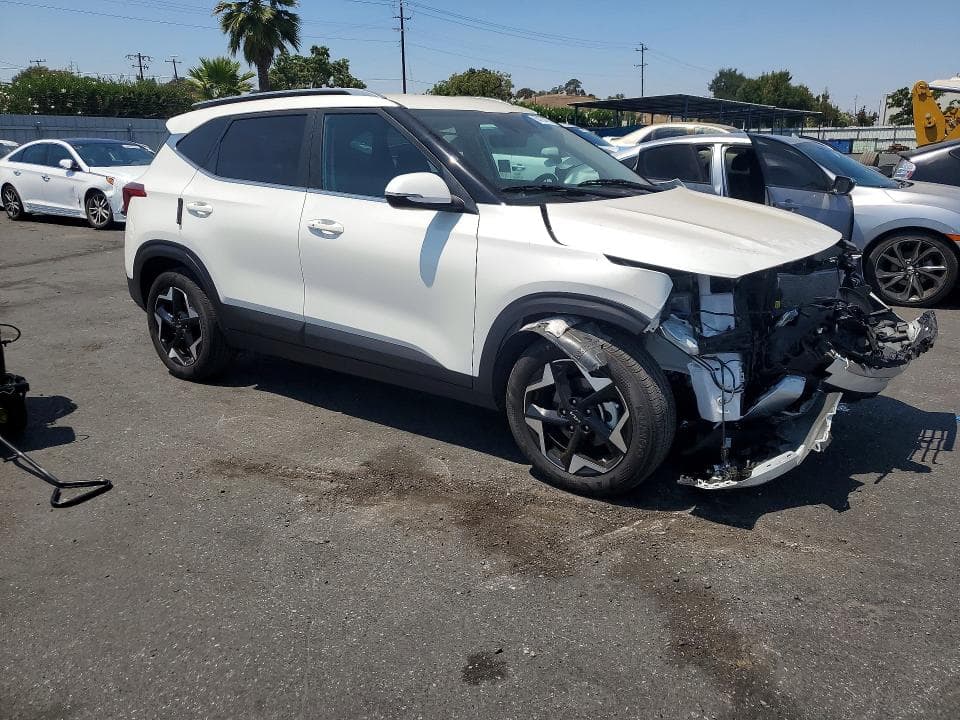 2025 KIA SELTOS EX 4