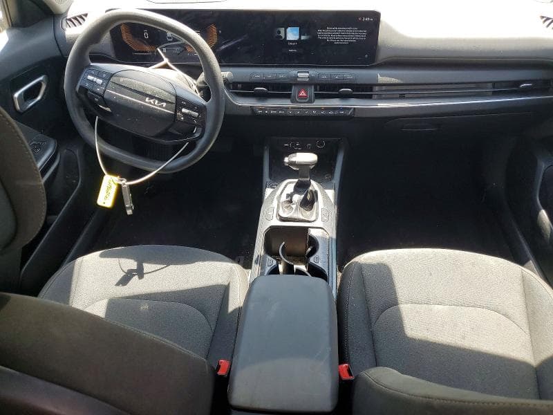 2025 KIA K4 LXS 8