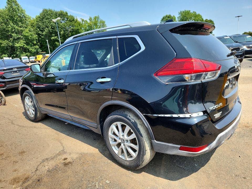 2017 NISSAN ROGUE SV 2