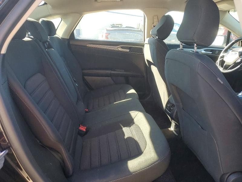 2020 FORD FUSION SE 10