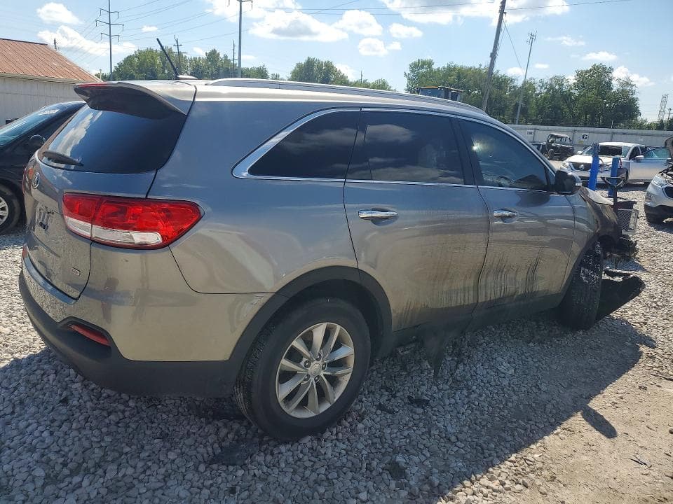 2017 KIA SORENTO LX 3