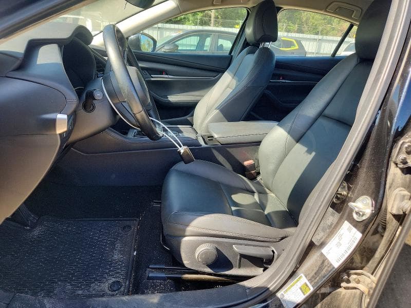 2023 MAZDA 3 SELECT 7