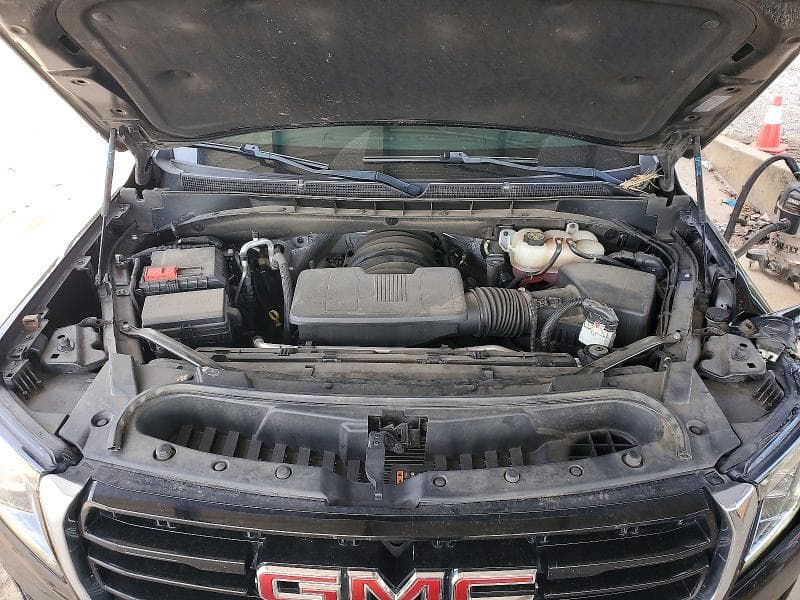 2023 GMC YUKON SLE 11