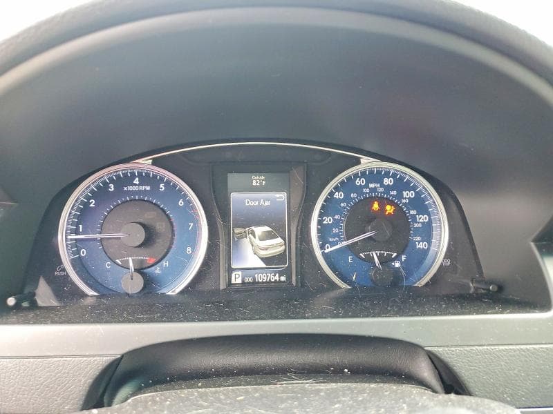 2017 TOYOTA CAMRY XLE 9