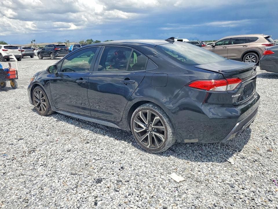 2020 TOYOTA COROLLA SE 2