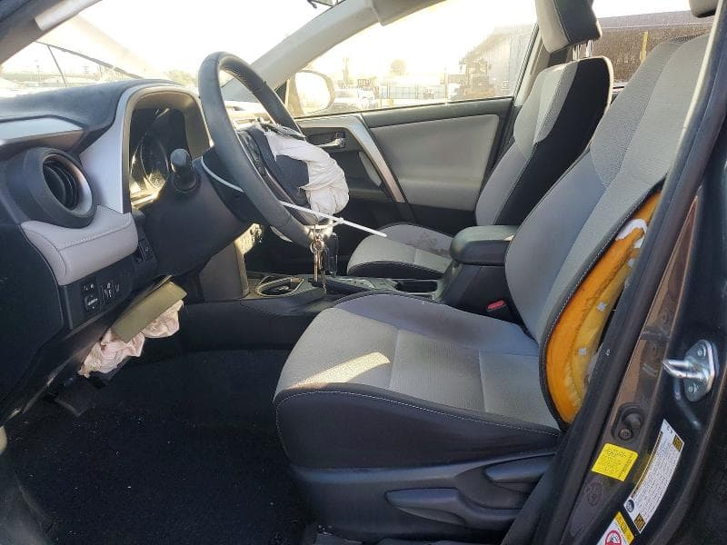 2017 TOYOTA RAV4 XLE 7