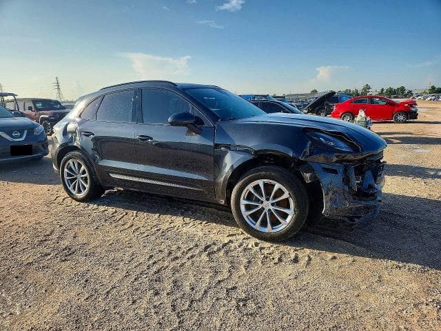2024 PORSCHE MACAN BASE/T 4