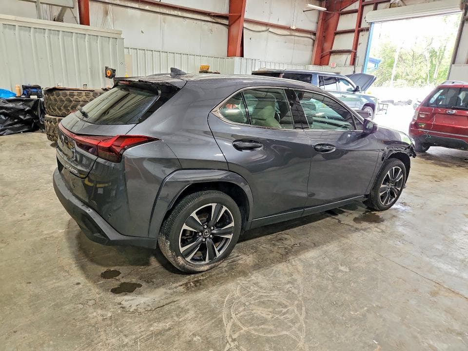 2025 LEXUS UX 300H PREMIUM 3