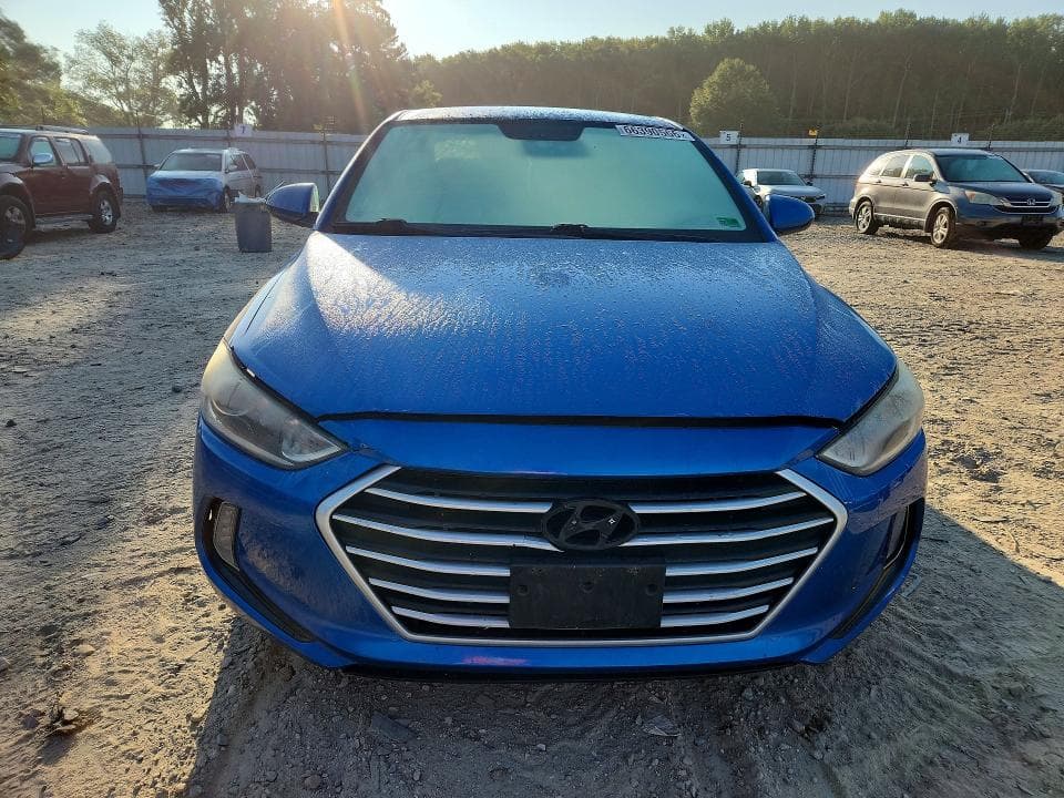 2017 HYUNDAI ELANTRA SE 5