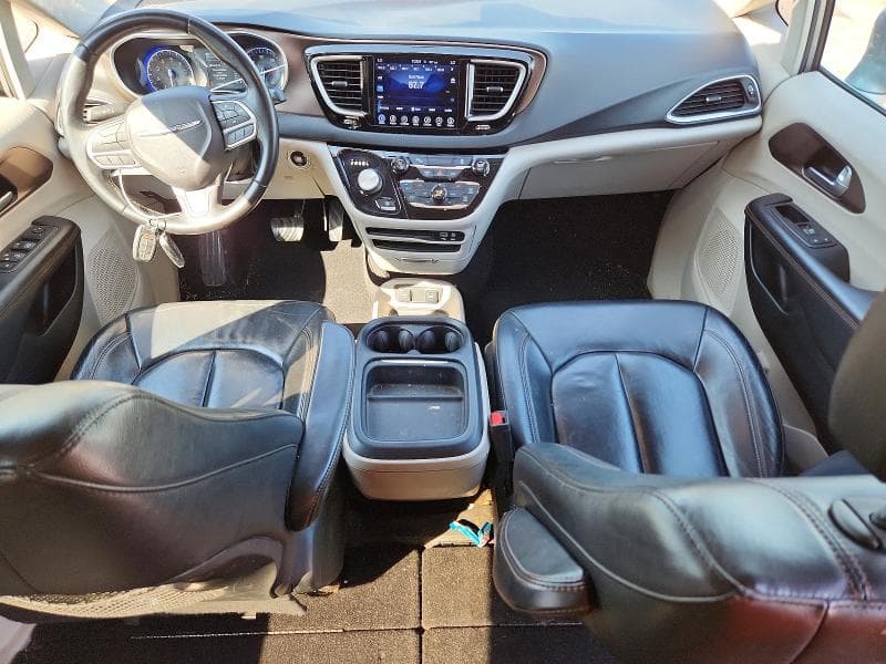 2017 CHRYSLER PACIFICA TOURING L 8