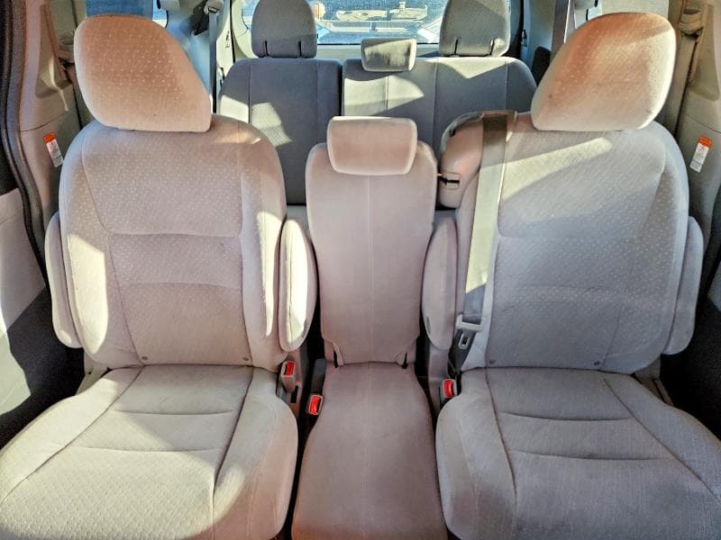2017 TOYOTA SIENNA LE 8-PASSENGER 10