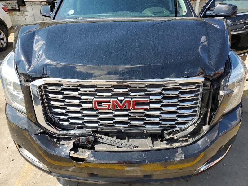 2019 GMC YUKON DENALI 12