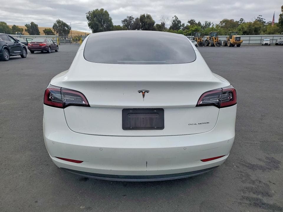 2021 TESLA MODEL 3 6