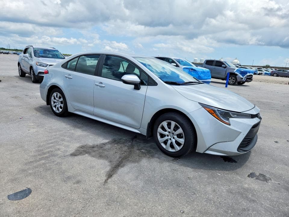 2026 TOYOTA COROLLA LE 4