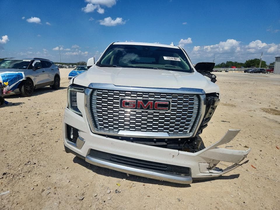 2021 GMC YUKON XL DENALI 5