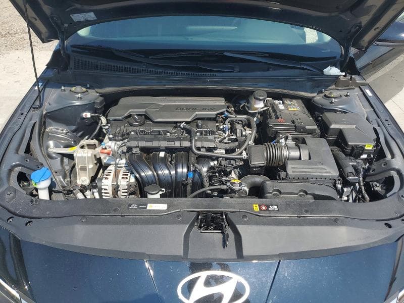 2024 HYUNDAI ELANTRA SE 11