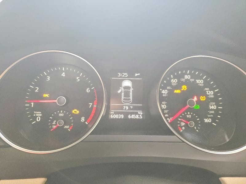 2017 VOLKSWAGEN JETTA SE 9