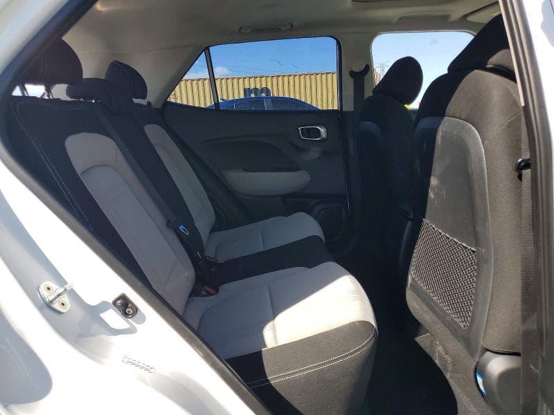 2021 HYUNDAI VENUE SEL 10