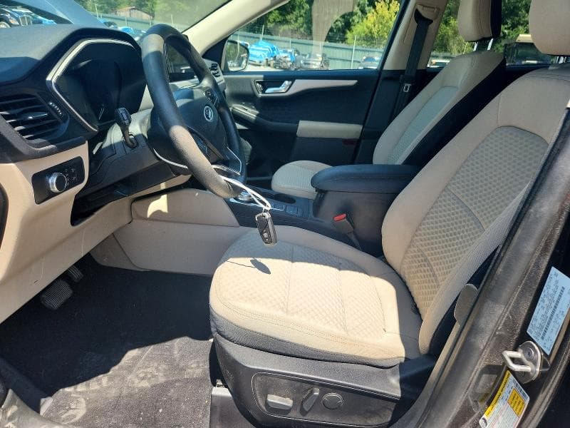 2020 FORD ESCAPE SE 7