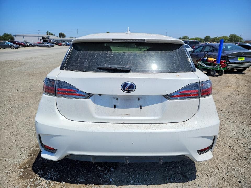 2017 LEXUS CT 200 6