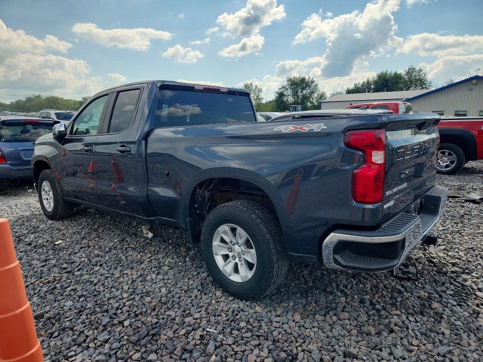 2021 CHEVROLET SILVERADO K1500 LT 2