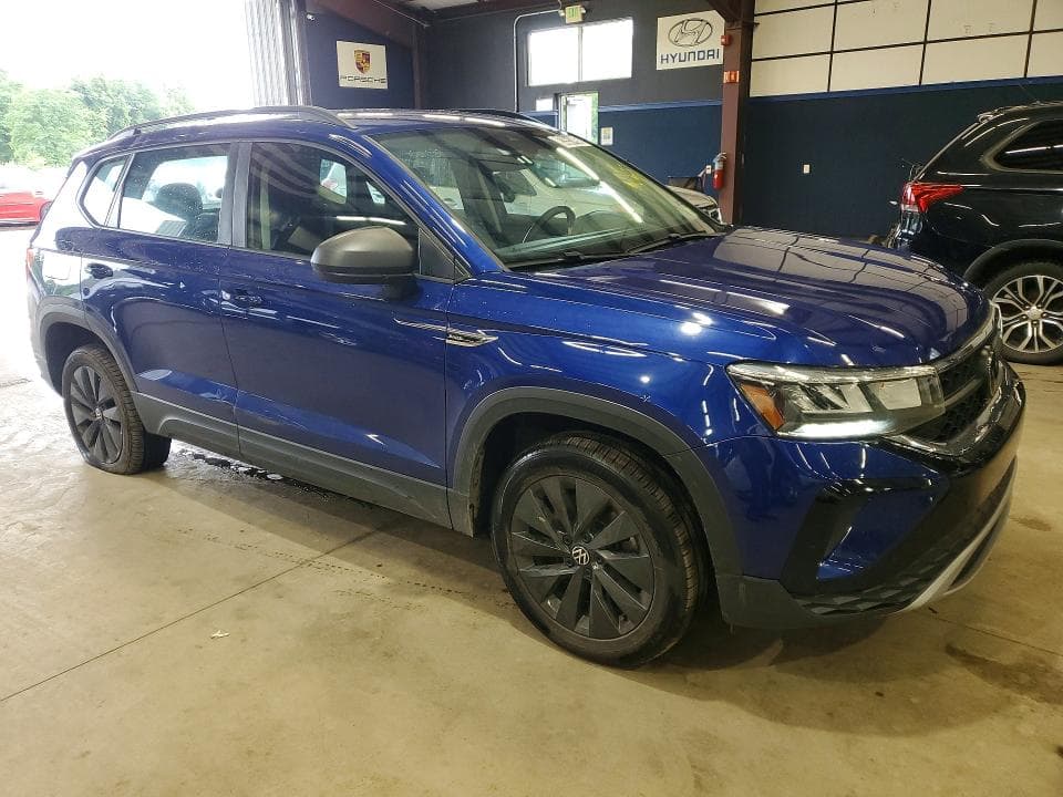 2024 VOLKSWAGEN TAOS S 4