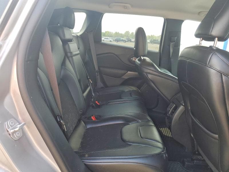 2019 JEEP CHEROKEE LATITUDE PLUS 11
