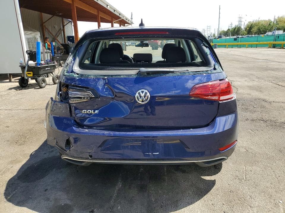 2017 VOLKSWAGEN E-GOLF SE 6