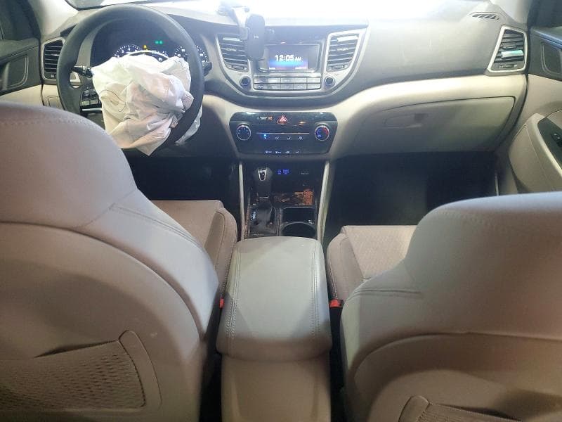 2017 HYUNDAI TUCSON SE 8