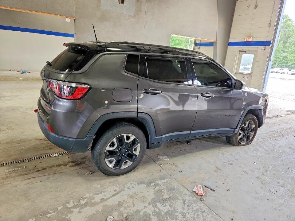 2018 JEEP COMPASS TRAILHAWK 3
