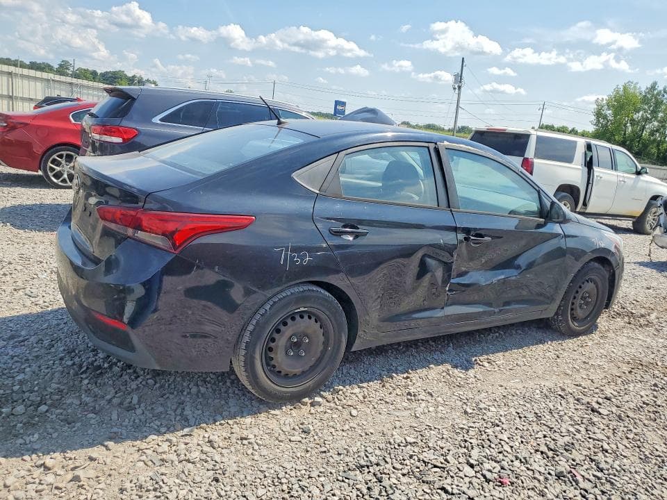 2018 HYUNDAI ACCENT SE 3