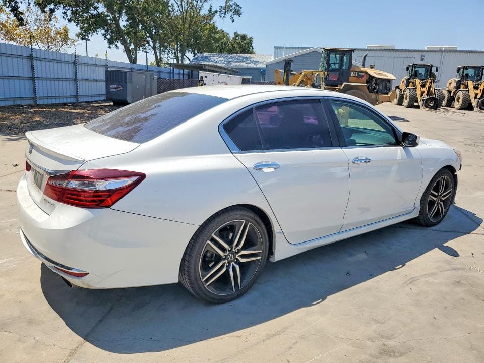 2017 HONDA ACCORD SPORT 3