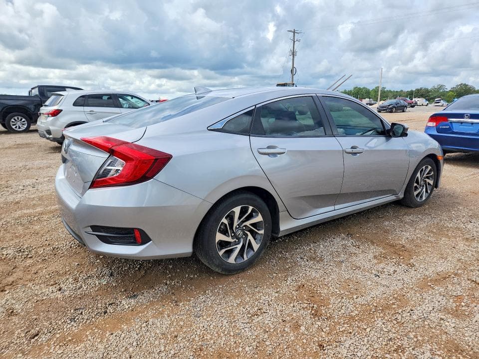2018 HONDA CIVIC EX 3