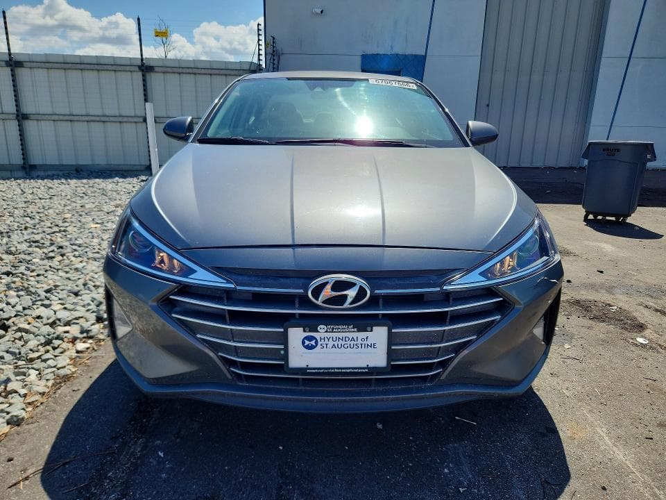 2019 HYUNDAI ELANTRA SEL 5