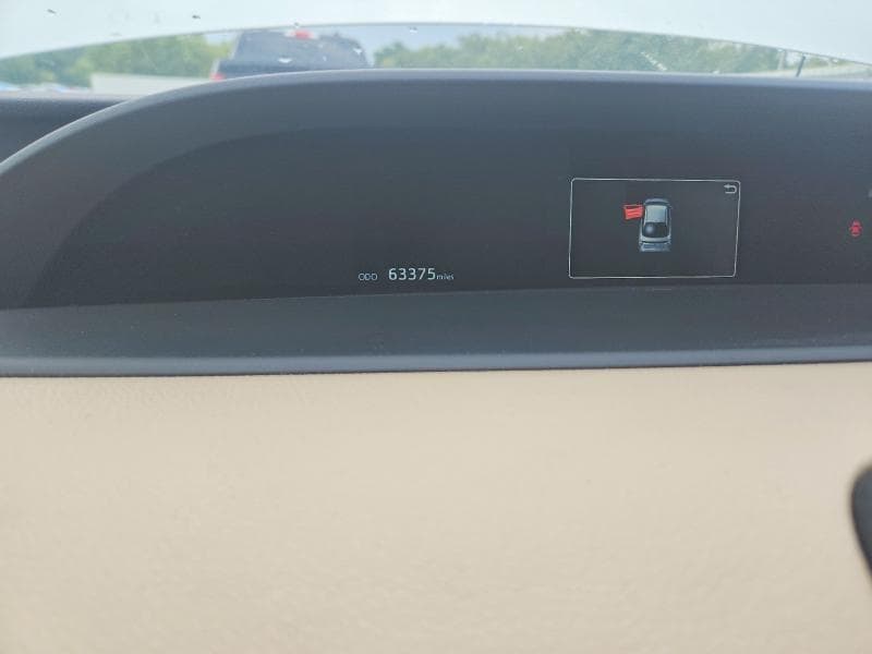 2017 TOYOTA PRIUS FOUR 9