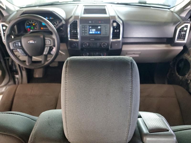 2017 FORD F150 SUPERCREW 8