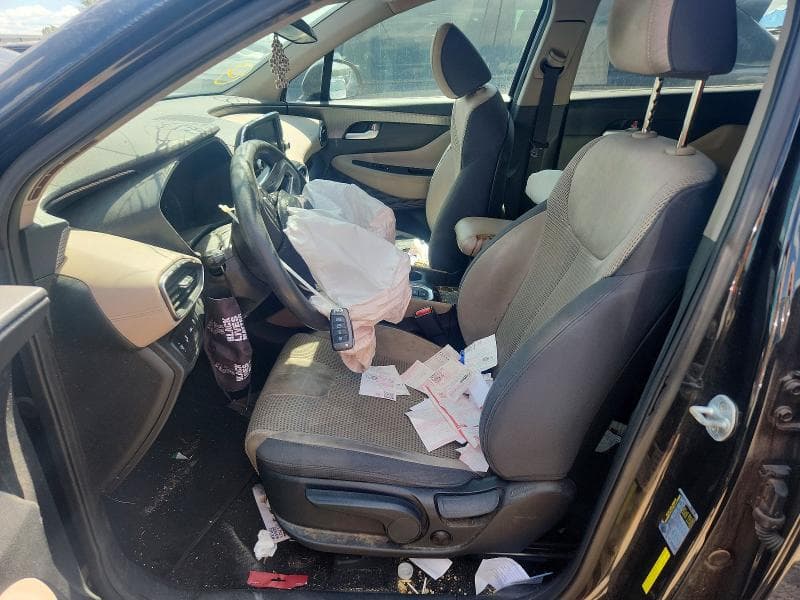 2019 HYUNDAI SANTA FE SE 7
