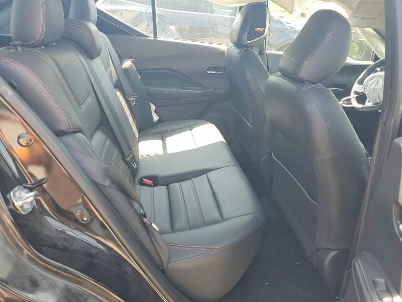 2020 NISSAN KICKS SR 10